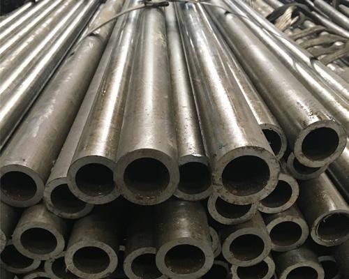 Ο σωλήνας Q235 Q255 Q275 A106 σωλήνων χάλυβα άνθρακα Qigang ΒΑΘΜΟΛΟΓΕΊ 8 API 5L